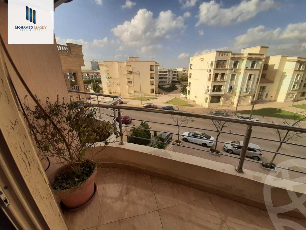 https://aqarmap.com.eg/en/listing/6018016-for-sale-cairo-el-sheikh-zayed-city-compounds-el-khamayel