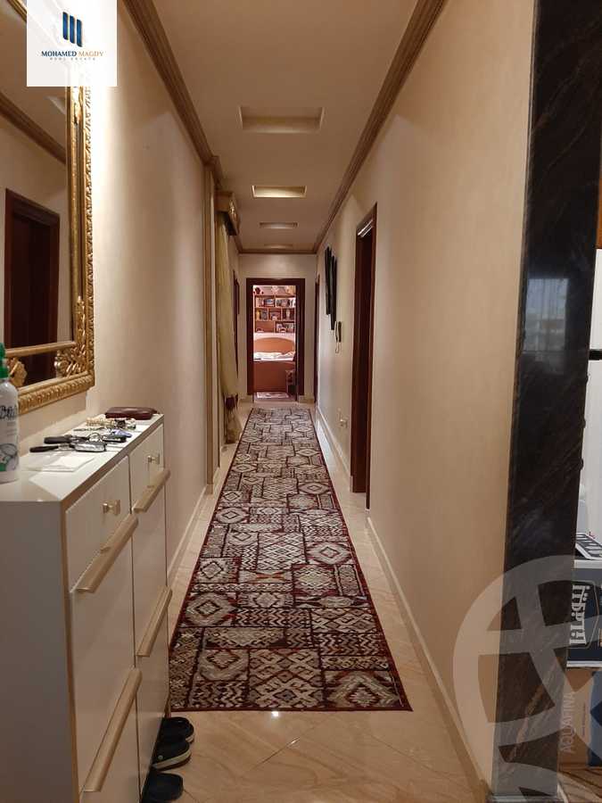 https://aqarmap.com.eg/en/listing/6018016-for-sale-cairo-el-sheikh-zayed-city-compounds-el-khamayel