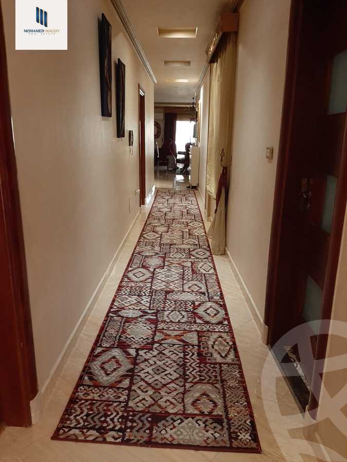 https://aqarmap.com.eg/en/listing/6018016-for-sale-cairo-el-sheikh-zayed-city-compounds-el-khamayel