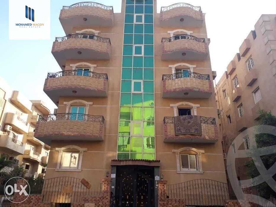 https://aqarmap.com.eg/en/listing/6023357-for-sale-cairo-6th-of-october-el-ahyaa-neighborhood-1st-al-maahad