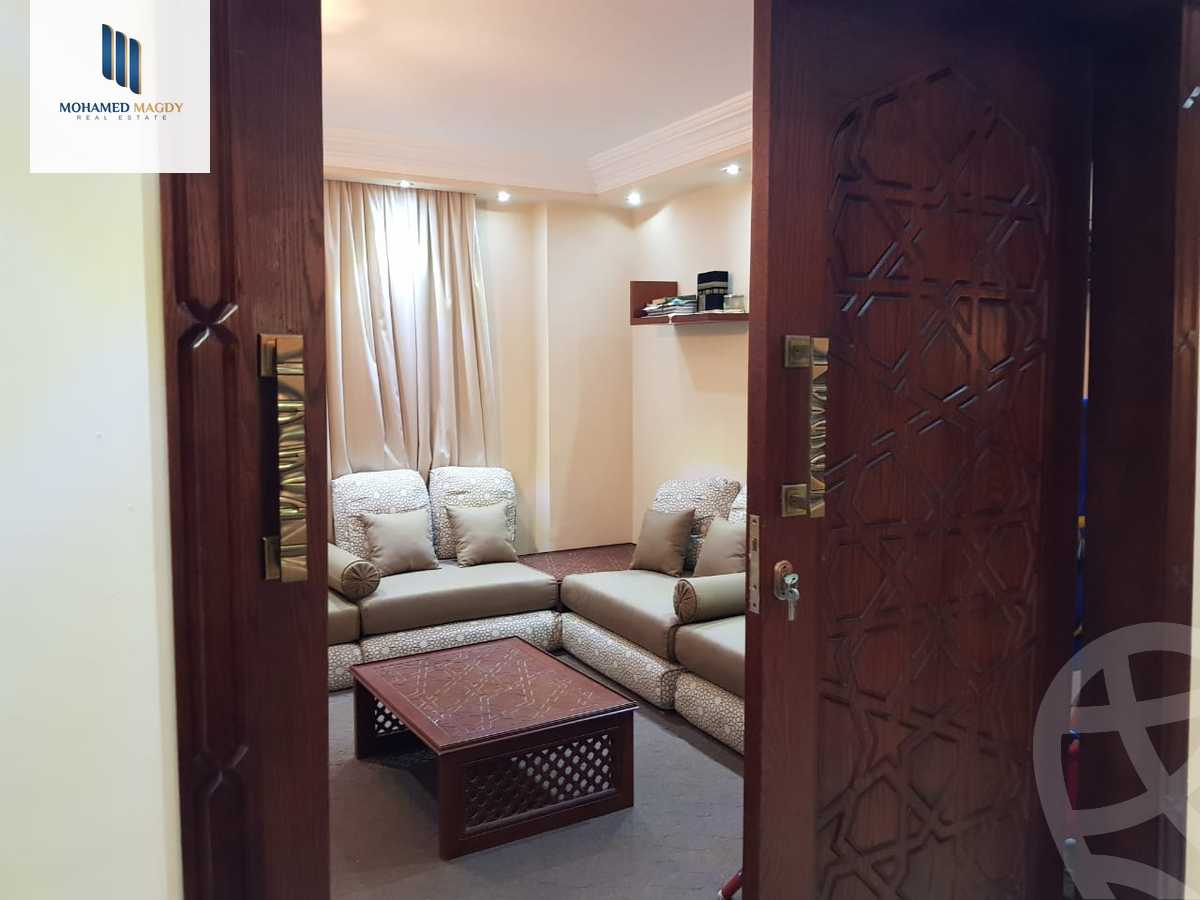https://aqarmap.com.eg/en/listing/6028520-for-sale-cairo-6th-of-october-el-ahyaa-neighborhood-2nd-divided-from-al-kafrawei-st