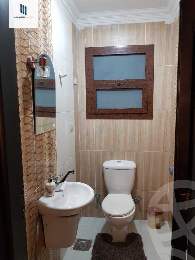 https://aqarmap.com.eg/en/listing/6028520-for-sale-cairo-6th-of-october-el-ahyaa-neighborhood-2nd-divided-from-al-kafrawei-st