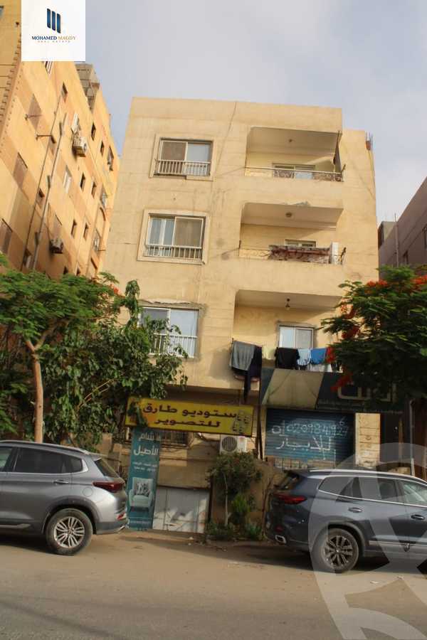 https://aqarmap.com.eg/en/listing/6029097-for-sale-cairo-6th-of-october-el-ahyaa-neighborhood-2nd-abd-el-fattah-haridy-st