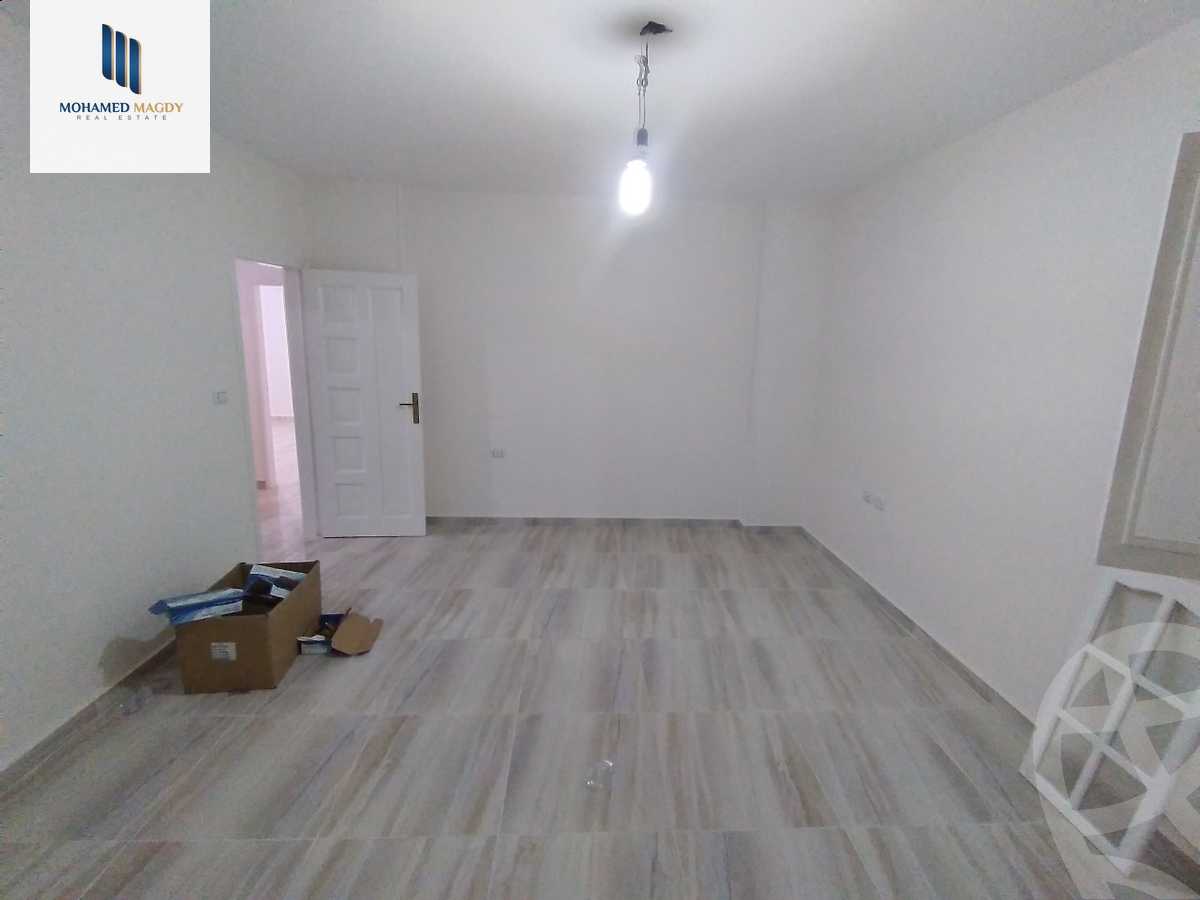 https://aqarmap.com.eg/en/listing/6029289-for-sale-cairo-6th-of-october-el-ahyaa-neighborhood-3rd-nasr-ammar-st