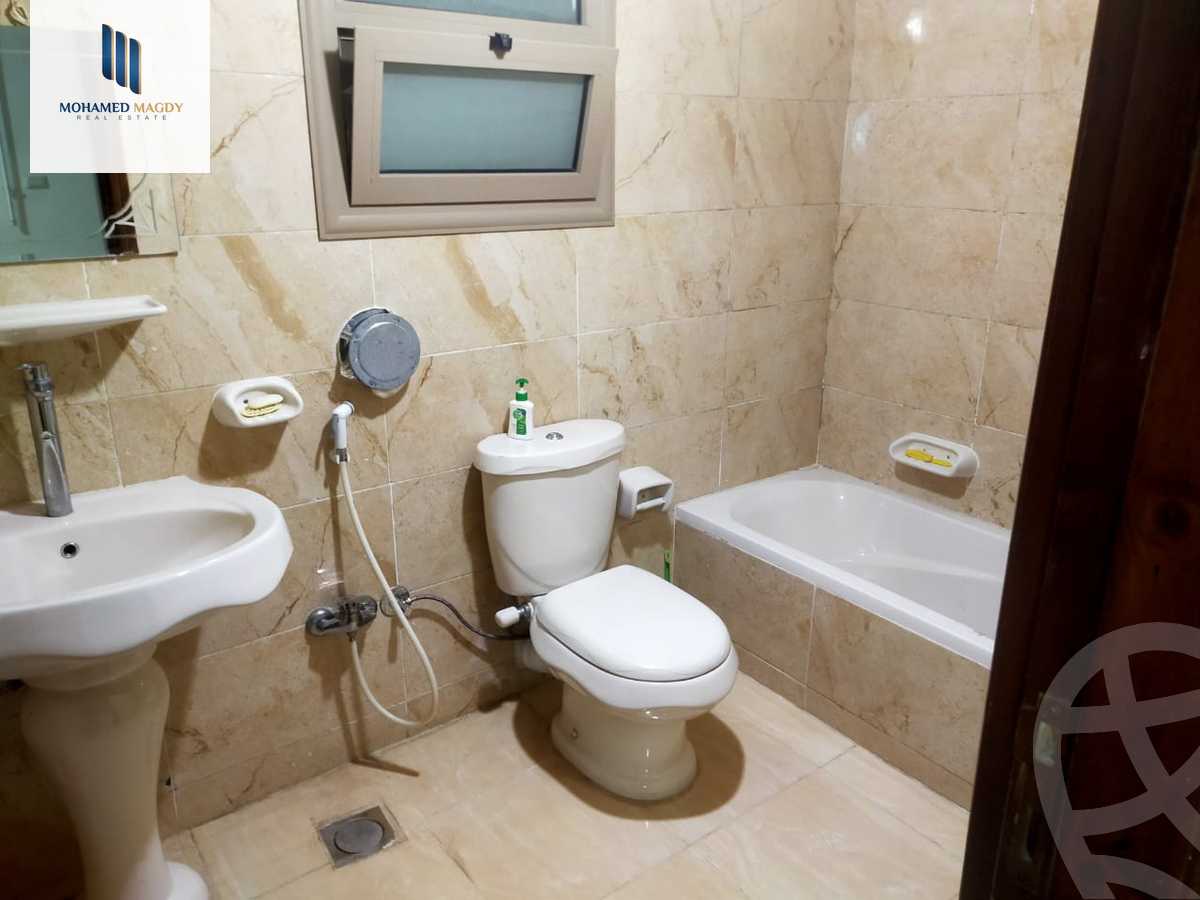 https://aqarmap.com.eg/en/listing/6033501-for-sale-cairo-6th-of-october-el-ahyaa-neighborhood-3rd-nasr-ammar-st