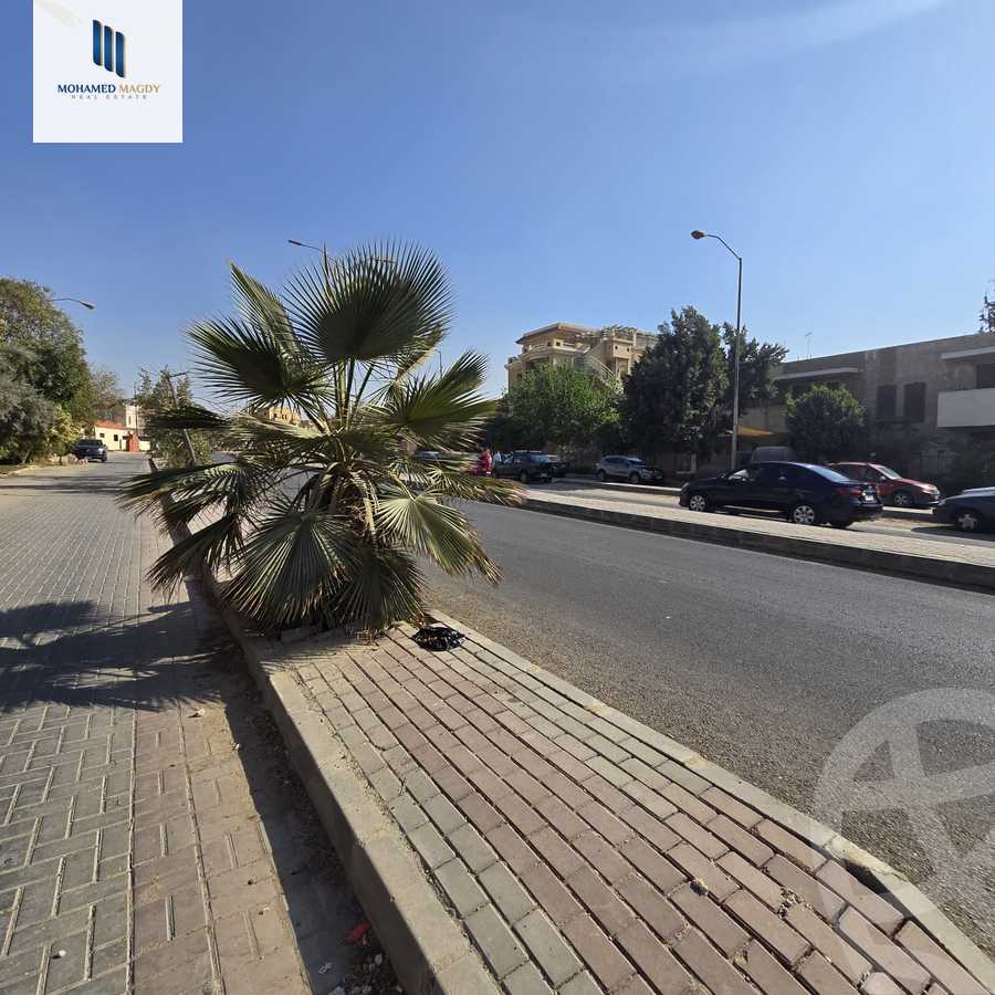 https://aqarmap.com.eg/en/listing/6035896-for-sale-cairo-6th-of-october-featured-neighborhood-first-touristic-village-el-shaheed-mohammed-abdul-latif-alshimi-st