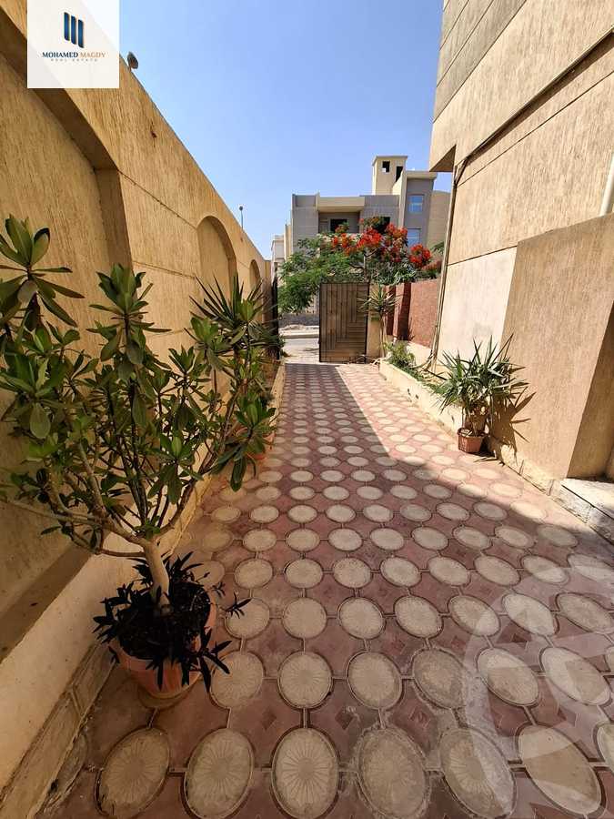 https://aqarmap.com.eg/ar/listing/6036121-for-sale-cairo-el-sheikh-zayed-city-el-hay-eltaseaa-area-1-el-bostan-st