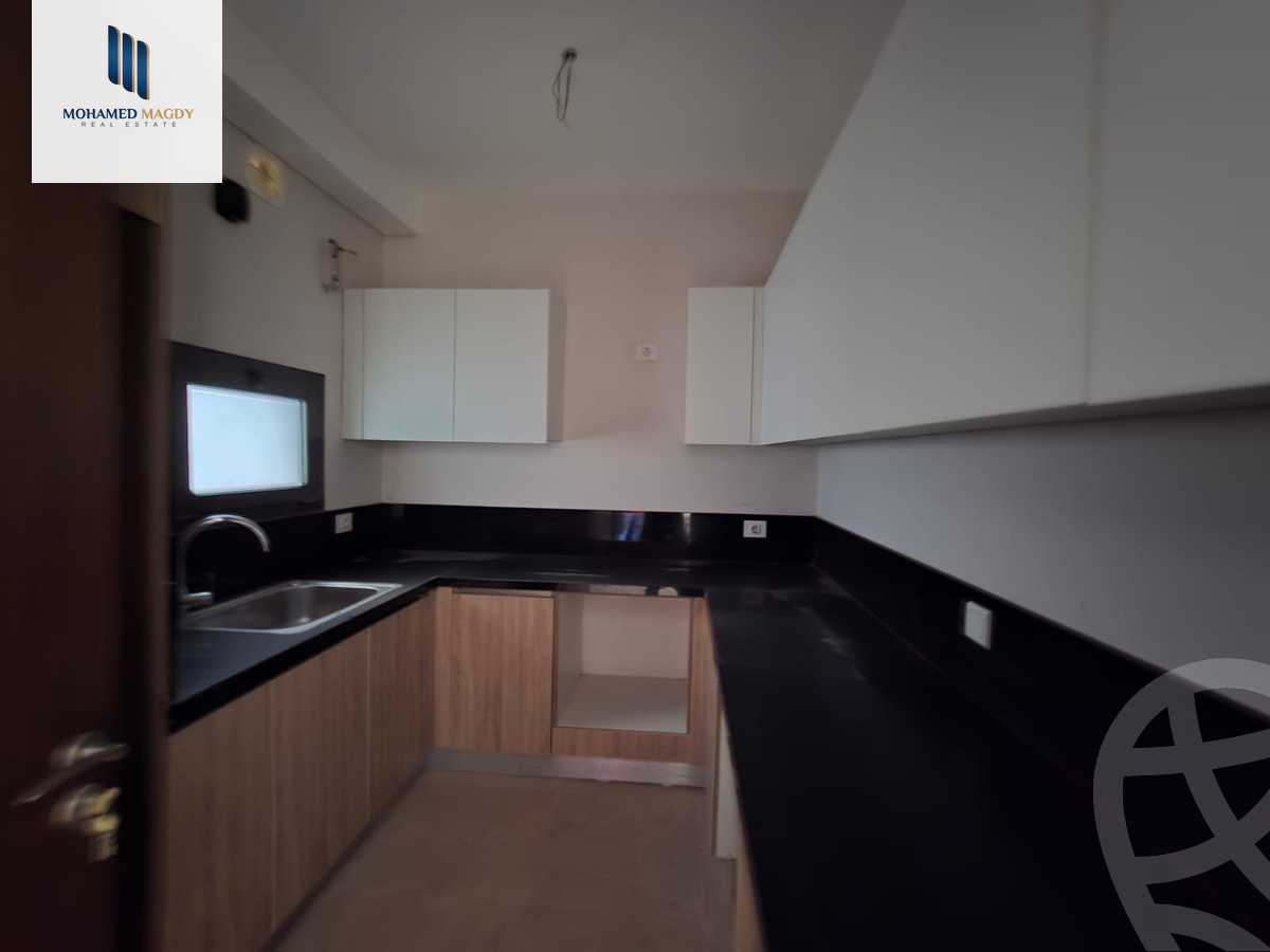 https://aqarmap.com.eg/en/listing/6036796-for-sale-cairo-el-sheikh-zayed-city-compounds-zyd-wr-llttwyr-park-towers-zed-el-sheikh-zayed-compound