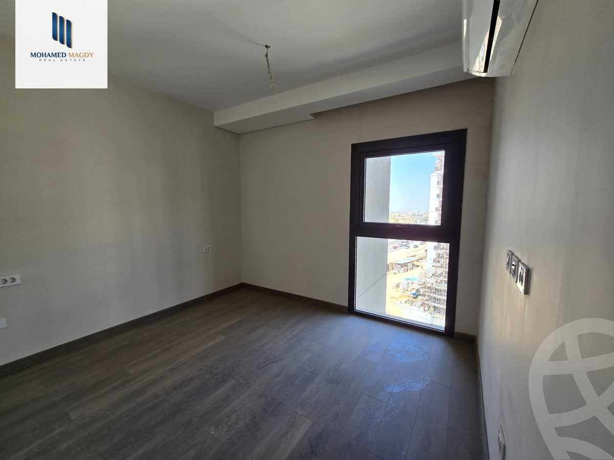 https://aqarmap.com.eg/en/listing/6036796-for-sale-cairo-el-sheikh-zayed-city-compounds-zyd-wr-llttwyr-park-towers-zed-el-sheikh-zayed-compound