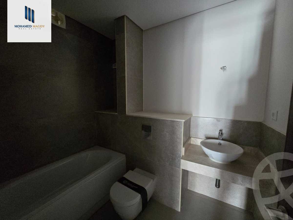 https://aqarmap.com.eg/en/listing/6036796-for-sale-cairo-el-sheikh-zayed-city-compounds-zyd-wr-llttwyr-park-towers-zed-el-sheikh-zayed-compound