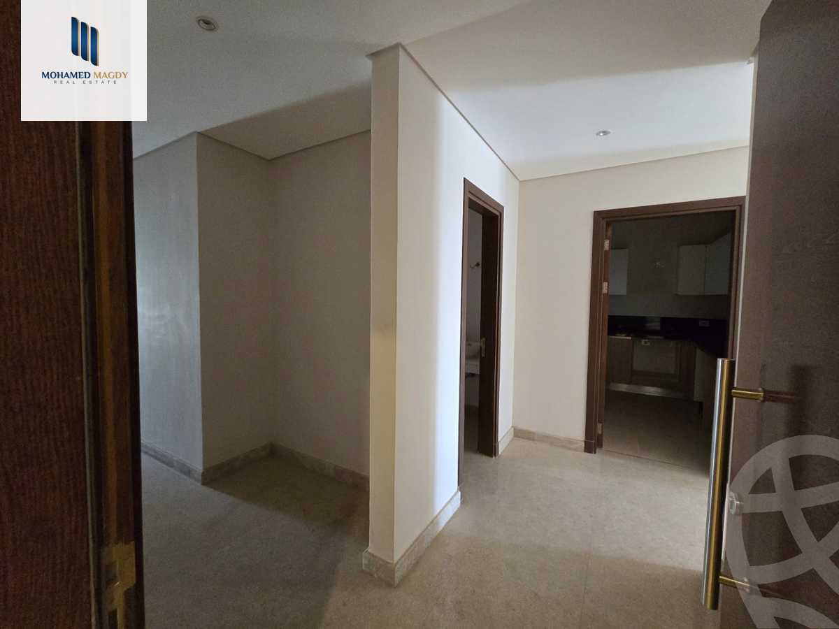 https://aqarmap.com.eg/en/listing/6036796-for-sale-cairo-el-sheikh-zayed-city-compounds-zyd-wr-llttwyr-park-towers-zed-el-sheikh-zayed-compound