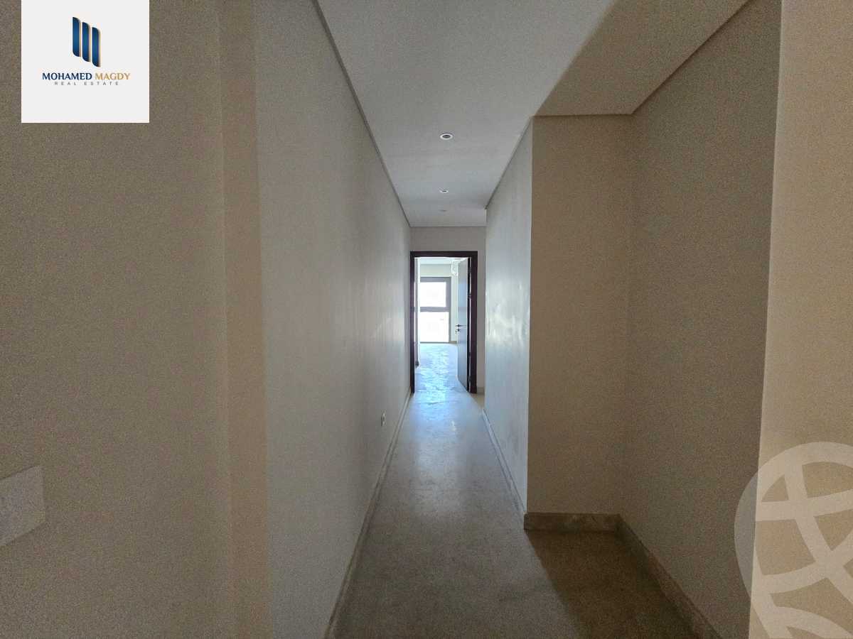 https://aqarmap.com.eg/en/listing/6036796-for-sale-cairo-el-sheikh-zayed-city-compounds-zyd-wr-llttwyr-park-towers-zed-el-sheikh-zayed-compound