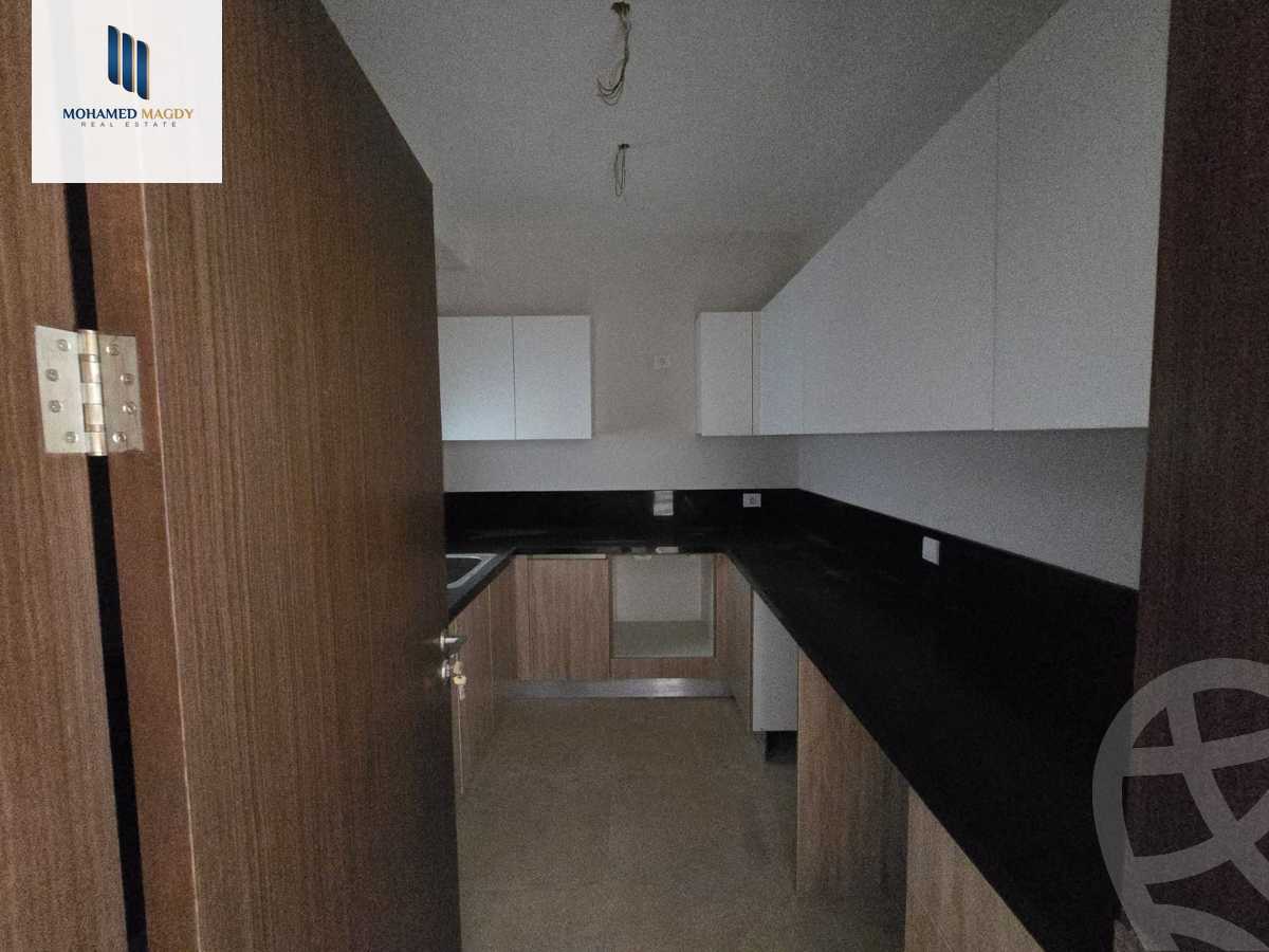 https://aqarmap.com.eg/en/listing/6036796-for-sale-cairo-el-sheikh-zayed-city-compounds-zyd-wr-llttwyr-park-towers-zed-el-sheikh-zayed-compound