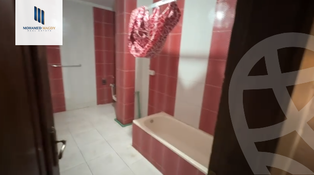 https://aqarmap.com.eg/en/listing/6045450-for-sale-cairo-hadayek-el-ahram-lmntqh