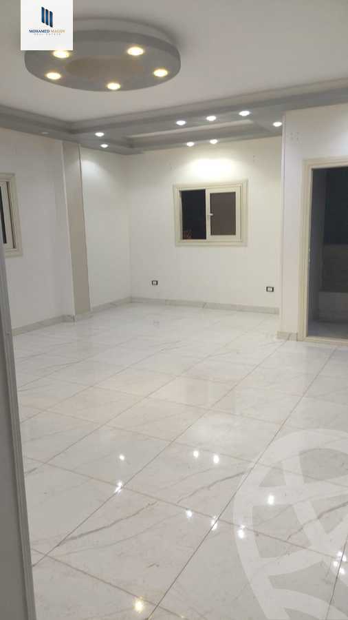 https://aqarmap.com.eg/ar/listing/6075261-for-sale-cairo-el-sheikh-zayed-city-el-hay-el-thaleth-ashaer-area-3-el-salam-st