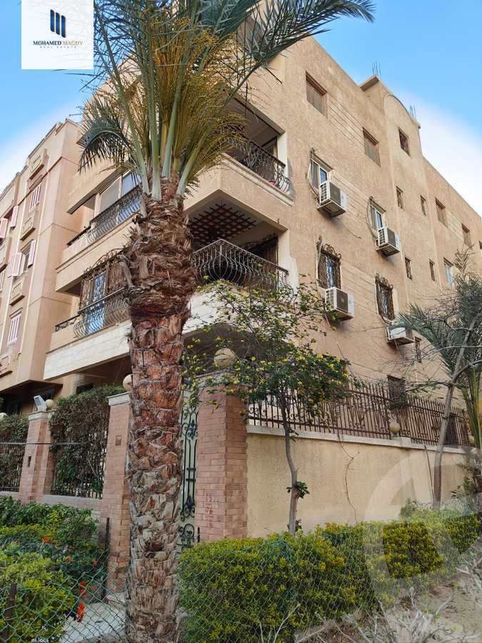 https://aqarmap.com.eg/en/listing/6080357-for-sale-cairo-6th-of-october-el-ahyaa-neighborhood-5th-street-19