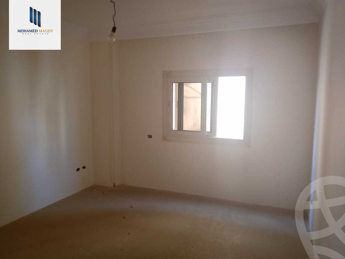 https://aqarmap.com.eg/ar/listing/6086401-for-sale-cairo-6th-of-october-featured-neighborhood-fourth-touristic-village-yehia-haqy-st