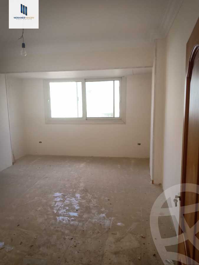https://aqarmap.com.eg/ar/listing/6086401-for-sale-cairo-6th-of-october-featured-neighborhood-fourth-touristic-village-yehia-haqy-st