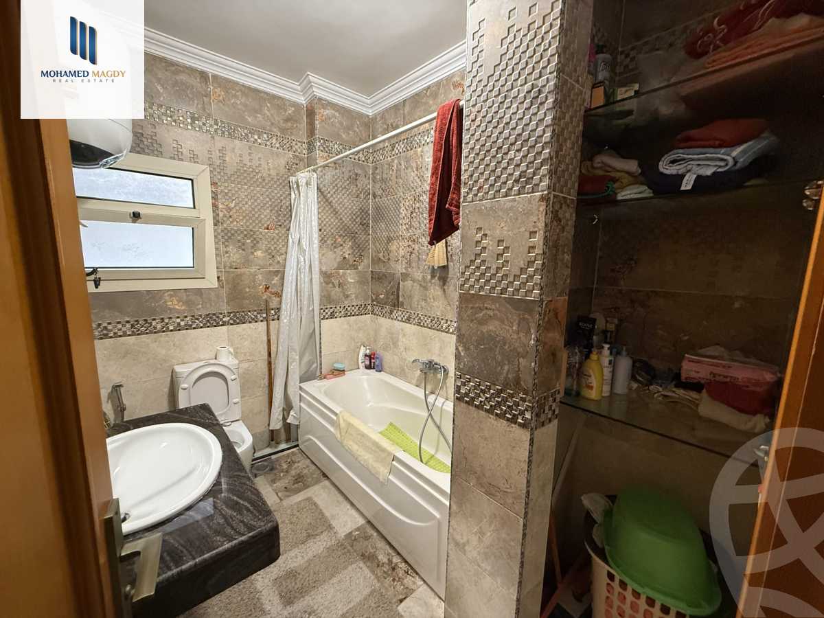 https://aqarmap.com.eg/ar/listing/6086401-for-sale-cairo-6th-of-october-featured-neighborhood-fourth-touristic-village-yehia-haqy-st