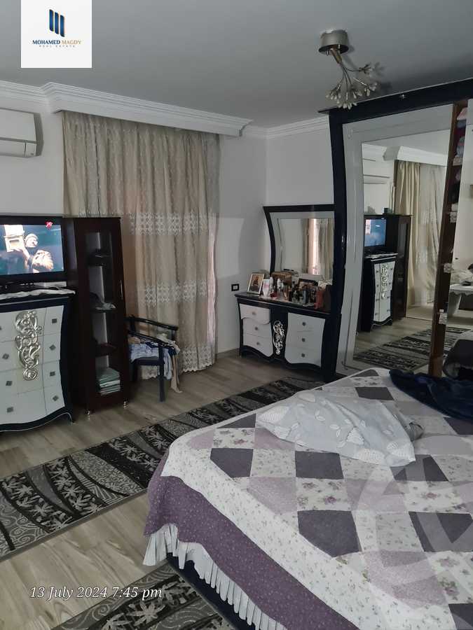 https://aqarmap.com.eg/en/listing/6088452-for-sale-cairo-6th-of-october-featured-neighborhood-fourth-touristic-village-ibrahim-nawwar-st
