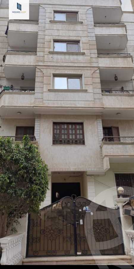 https://aqarmap.com.eg/en/listing/6110737-for-sale-cairo-6th-of-october-el-ahyaa-neighborhood-2nd-dr-mohammed-badawi-st