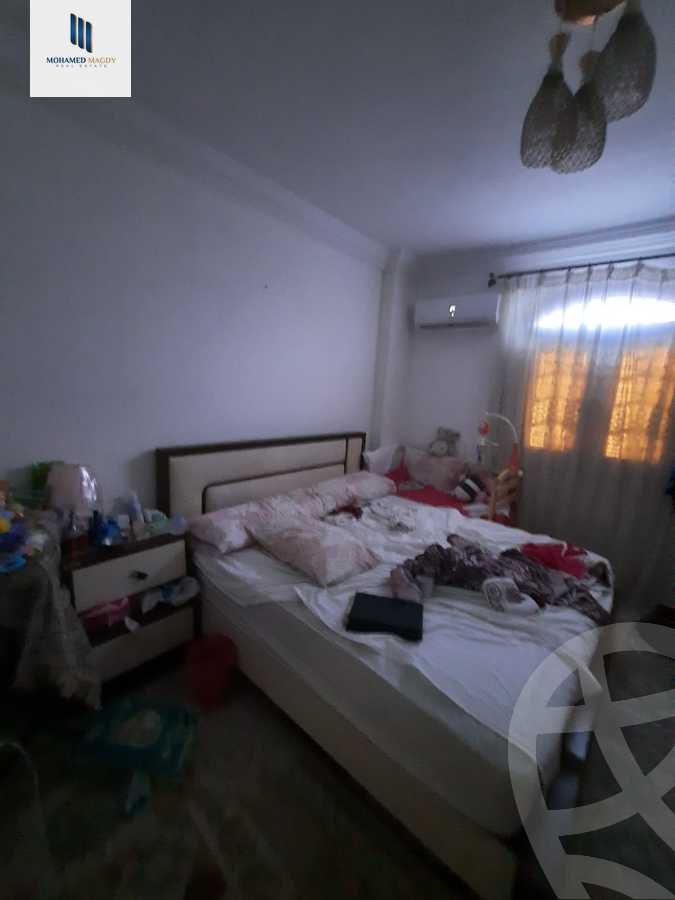 https://aqarmap.com.eg/en/listing/6115105-for-sale-cairo-6th-of-october-el-ahyaa-neighborhood-3rd-no-14-hasan-soltan-st