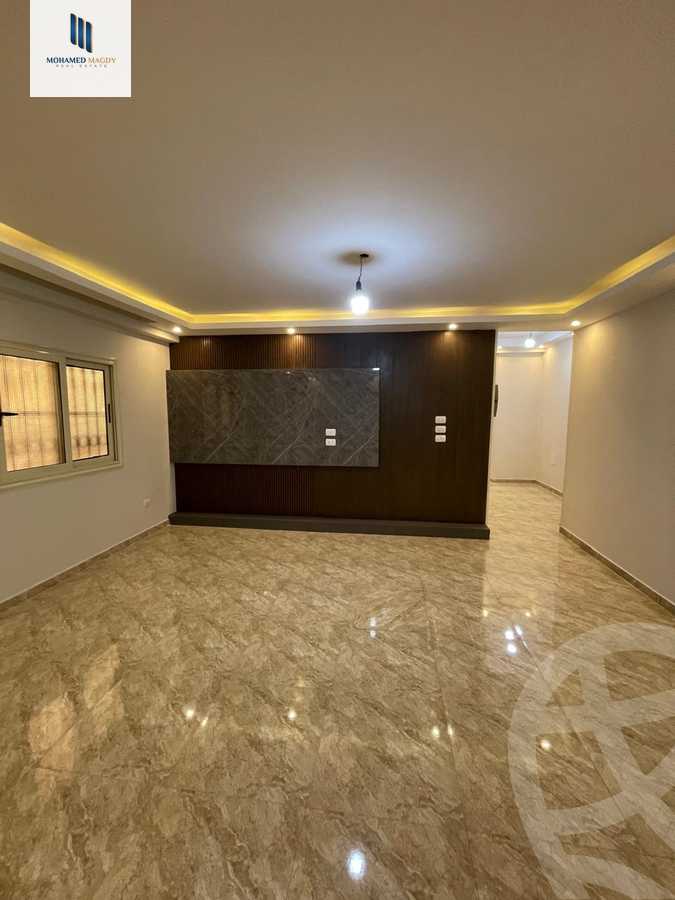 https://aqarmap.com.eg/en/listing/6115126-for-sale-cairo-6th-of-october-el-ahyaa-neighborhood-3rd-no-14-hasan-soltan-st