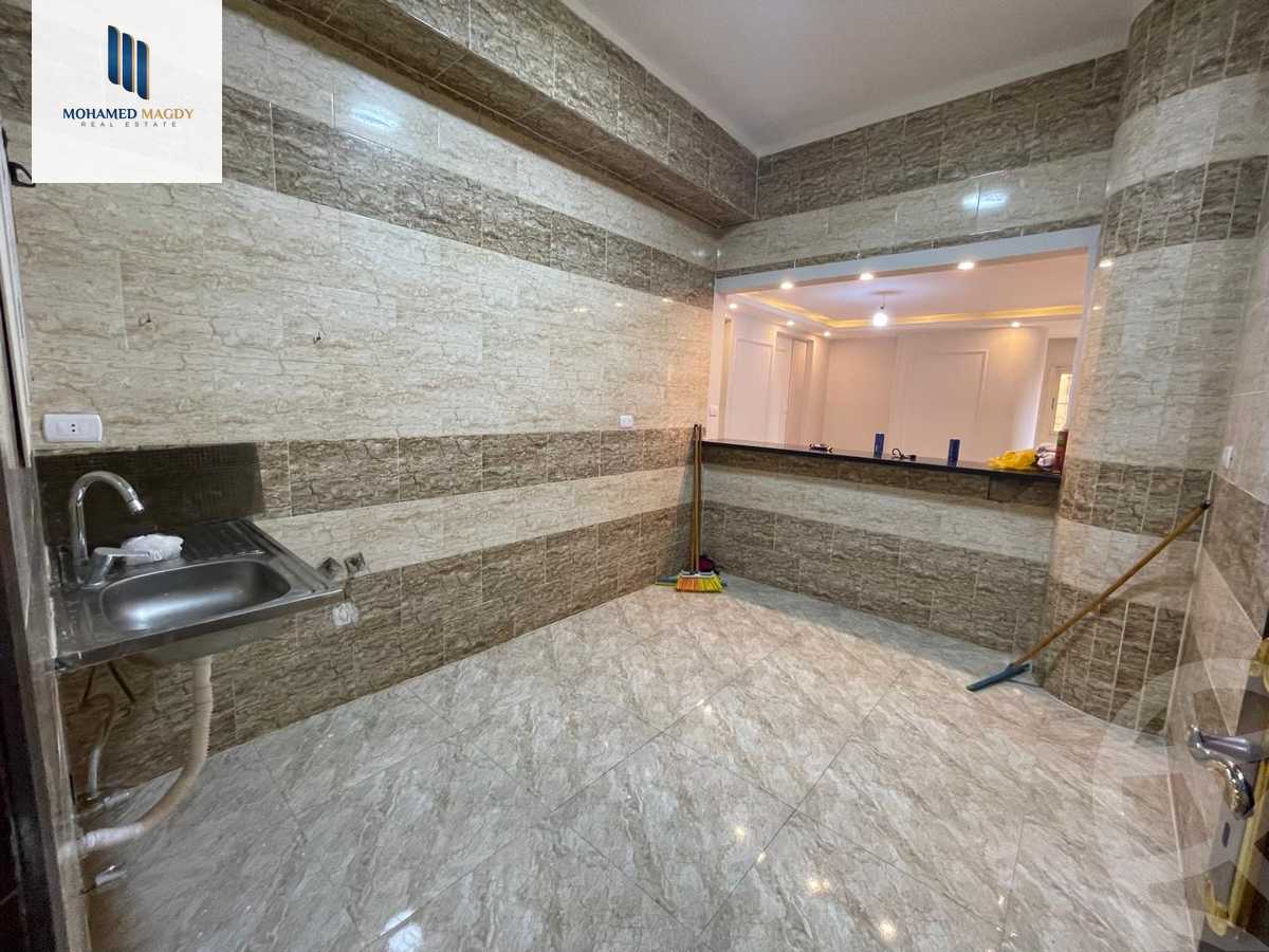 https://aqarmap.com.eg/en/listing/6115126-for-sale-cairo-6th-of-october-el-ahyaa-neighborhood-3rd-no-14-hasan-soltan-st