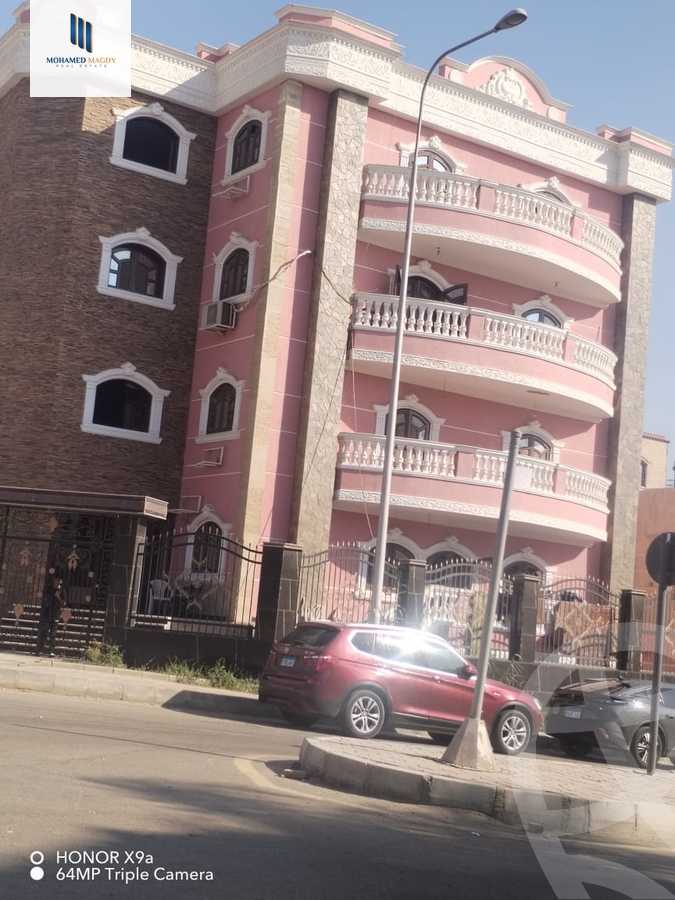 https://aqarmap.com.eg/en/listing/6117460-for-sale-cairo-6th-of-october-garb-someed-neighborhood-12th