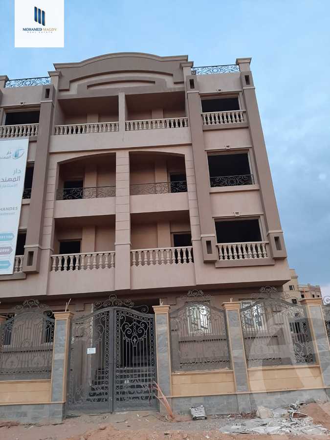 https://aqarmap.com.eg/en/listing/6117605-for-sale-cairo-6th-of-october-el-tawsaat-el-shamalya-gamal-abd-el-naser-st
