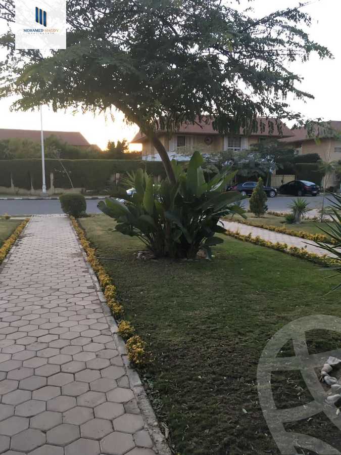 https://aqarmap.com.eg/en/listing/6118454-for-sale-cairo-el-sheikh-zayed-city-compounds-el-rabwa
