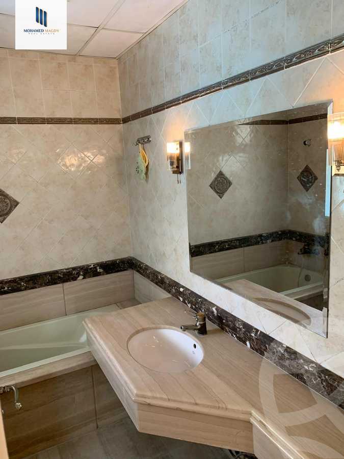 https://aqarmap.com.eg/en/listing/6118501-for-sale-cairo-el-sheikh-zayed-city-compounds-el-rabwa