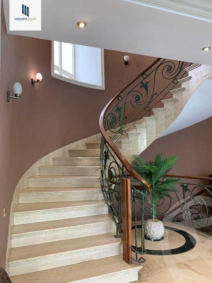 https://aqarmap.com.eg/en/listing/6118501-for-sale-cairo-el-sheikh-zayed-city-compounds-el-rabwa