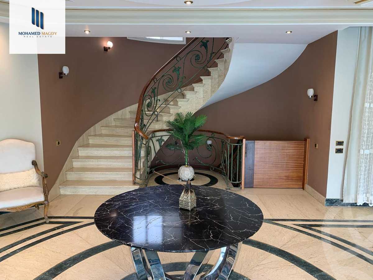 https://aqarmap.com.eg/en/listing/6118501-for-sale-cairo-el-sheikh-zayed-city-compounds-el-rabwa