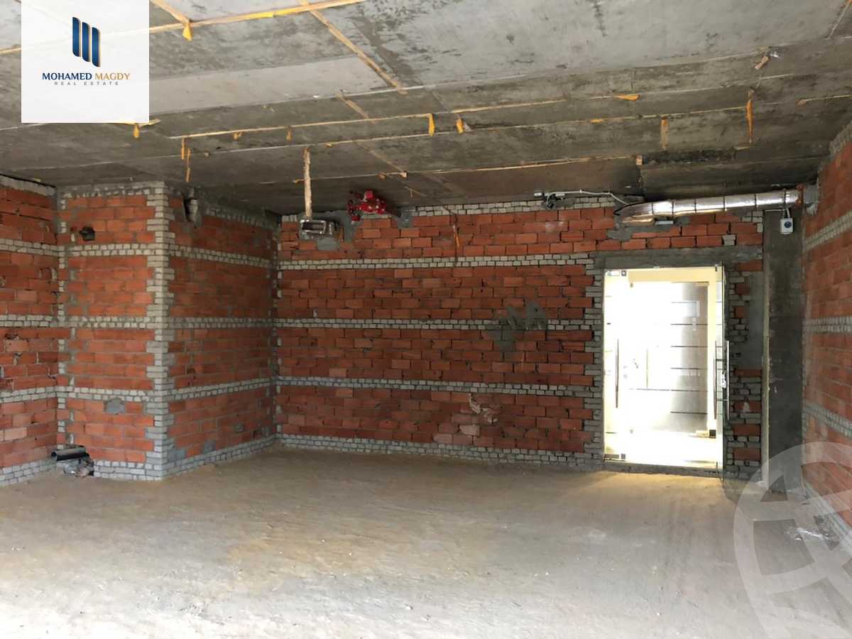 https://aqarmap.com.eg/ar/listing/6163069-for-sale-cairo-el-sheikh-zayed-city-compounds-dh-jyt-blz-mykwn-llttwyr