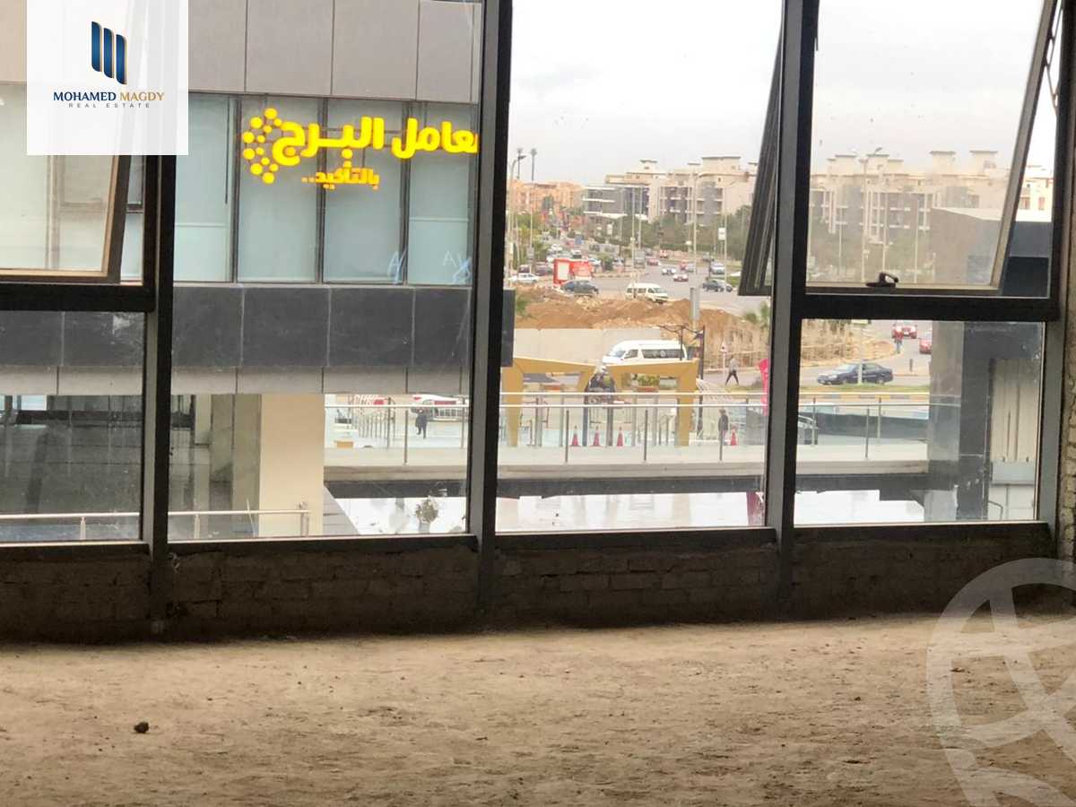 https://aqarmap.com.eg/ar/listing/6163069-for-sale-cairo-el-sheikh-zayed-city-compounds-dh-jyt-blz-mykwn-llttwyr