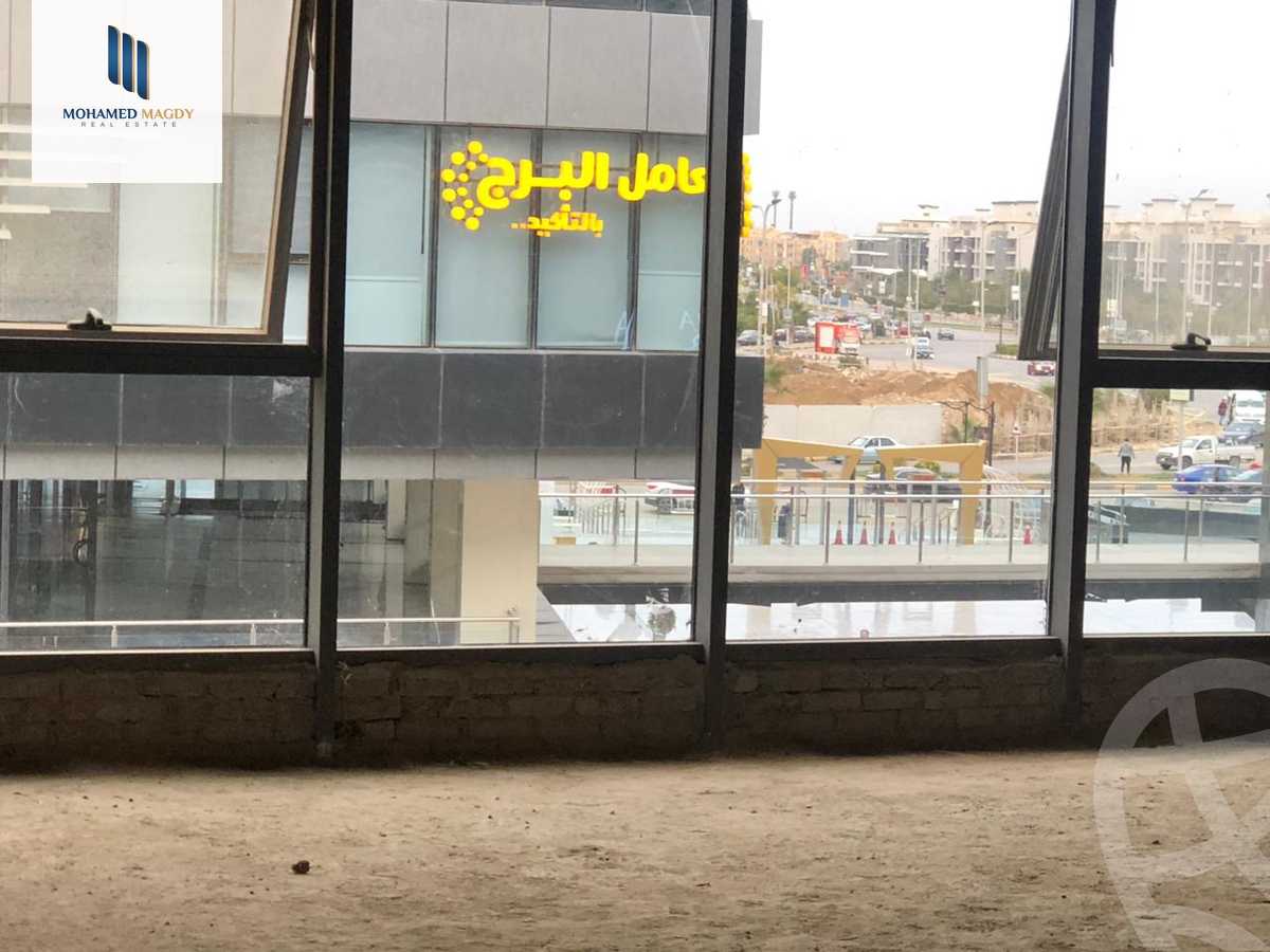 https://aqarmap.com.eg/ar/listing/6163069-for-sale-cairo-el-sheikh-zayed-city-compounds-dh-jyt-blz-mykwn-llttwyr