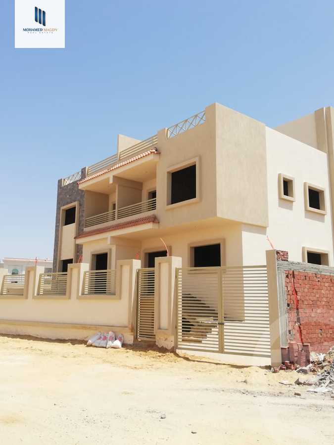 https://aqarmap.com.eg/ar/listing/6178409-for-sale-cairo-el-sheikh-zayed-city-el-hay-eltaseaa-lhy-lts