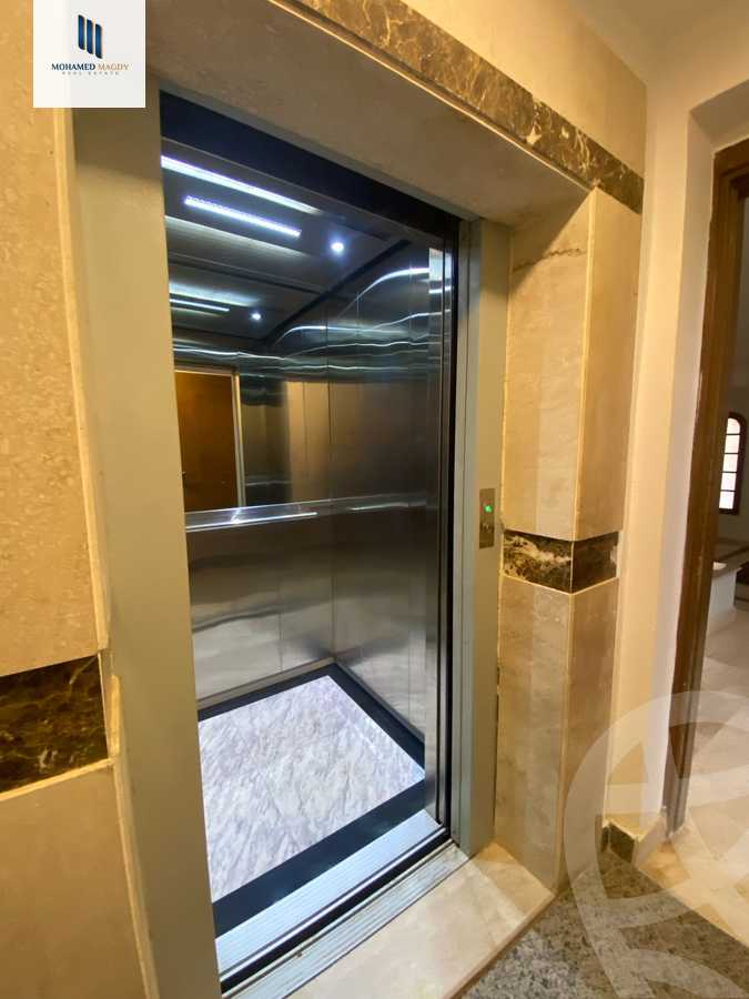 https://aqarmap.com.eg/ar/listing/6178424-for-sale-cairo-el-sheikh-zayed-city-el-hay-eltaseaa-area-4