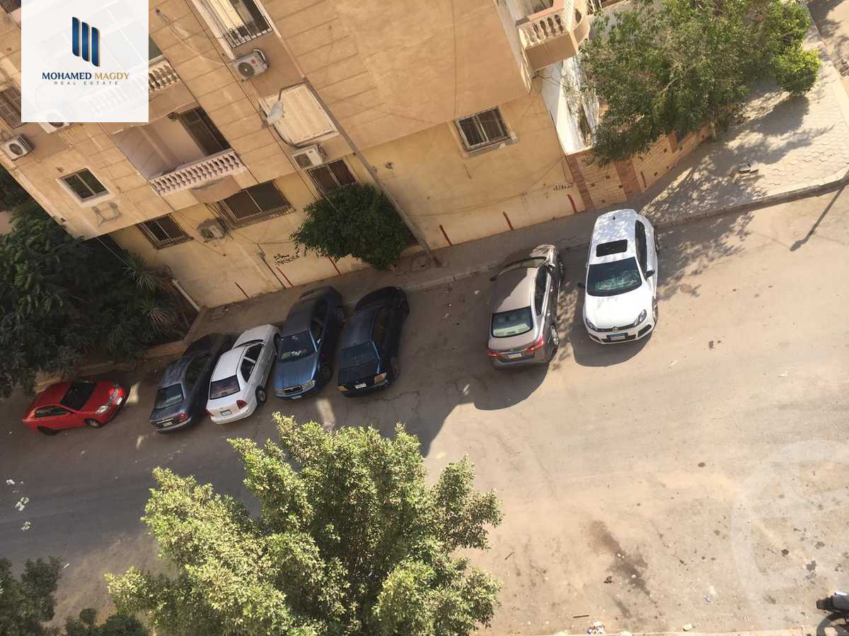 https://aqarmap.com.eg/ar/listing/6205316-for-sale-cairo-6th-of-october-el-ahyaa-neighborhood-3rd-al-hay-al-thalith-st