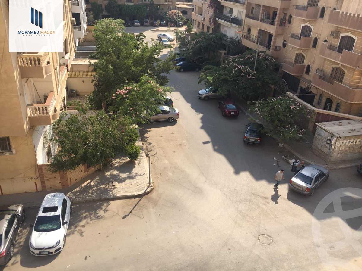 https://aqarmap.com.eg/ar/listing/6205316-for-sale-cairo-6th-of-october-el-ahyaa-neighborhood-3rd-al-hay-al-thalith-st