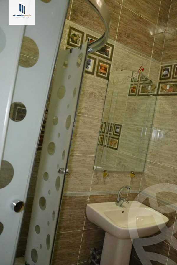 https://aqarmap.com.eg/en/listing/6205853-for-sale-cairo-el-sheikh-zayed-city-compounds-el-khamayel