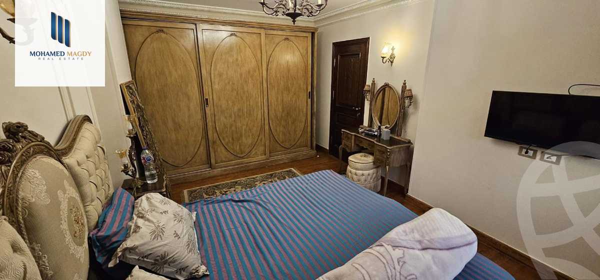 https://aqarmap.com.eg/en/listing/6206199-for-sale-cairo-el-sheikh-zayed-city-compounds-el-khamayel