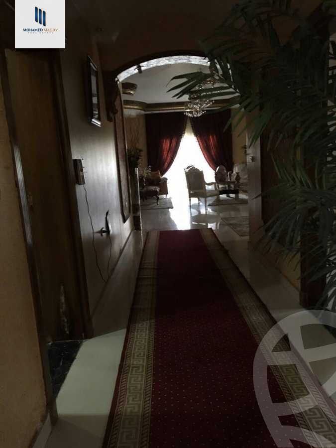 https://aqarmap.com.eg/en/listing/6228426-for-sale-cairo-el-sheikh-zayed-city-compounds-el-yasmeen-compound