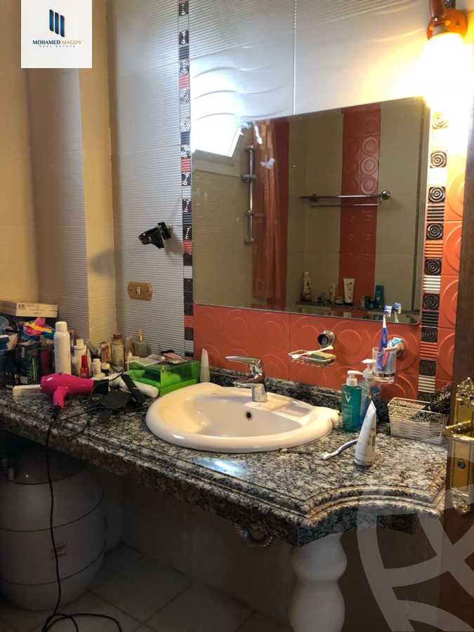 https://aqarmap.com.eg/en/listing/6228426-for-sale-cairo-el-sheikh-zayed-city-compounds-el-yasmeen-compound