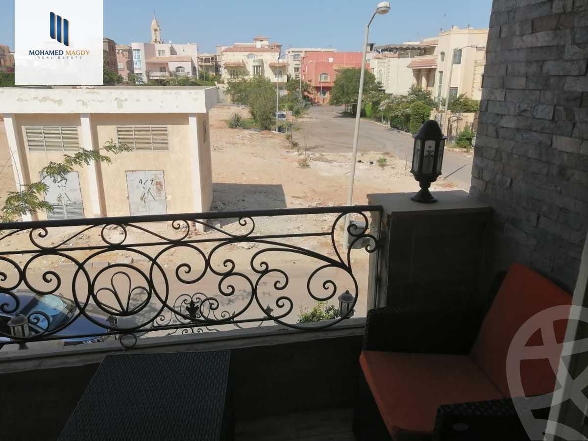 https://aqarmap.com.eg/ar/listing/6228518-for-sale-cairo-el-sheikh-zayed-city-compounds-el-yasmeen-compound