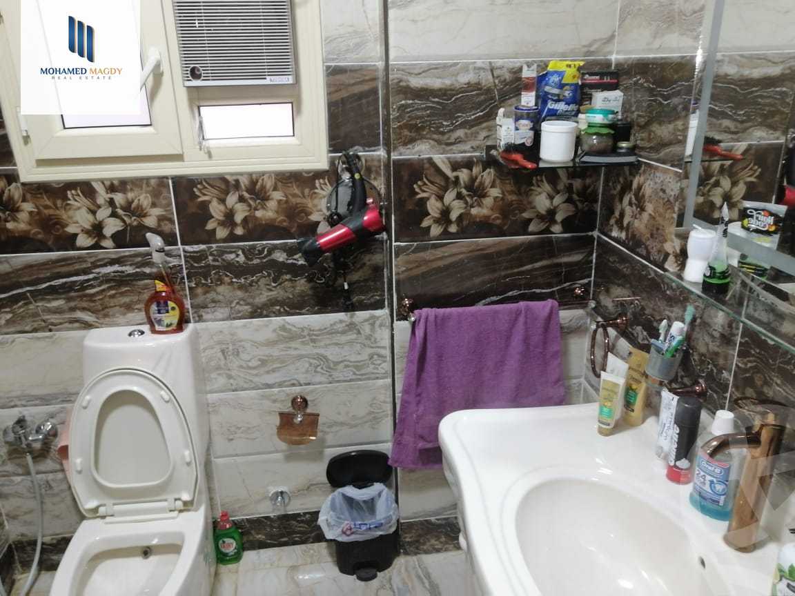 https://aqarmap.com.eg/ar/listing/6228518-for-sale-cairo-el-sheikh-zayed-city-compounds-el-yasmeen-compound