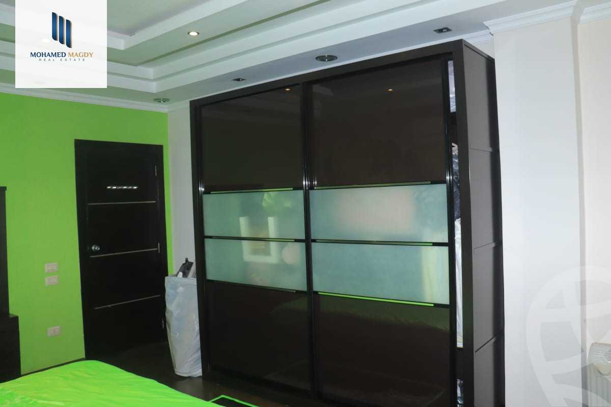 https://aqarmap.com.eg/en/listing/6228576-for-sale-cairo-el-sheikh-zayed-city-compounds-continental-gardens
