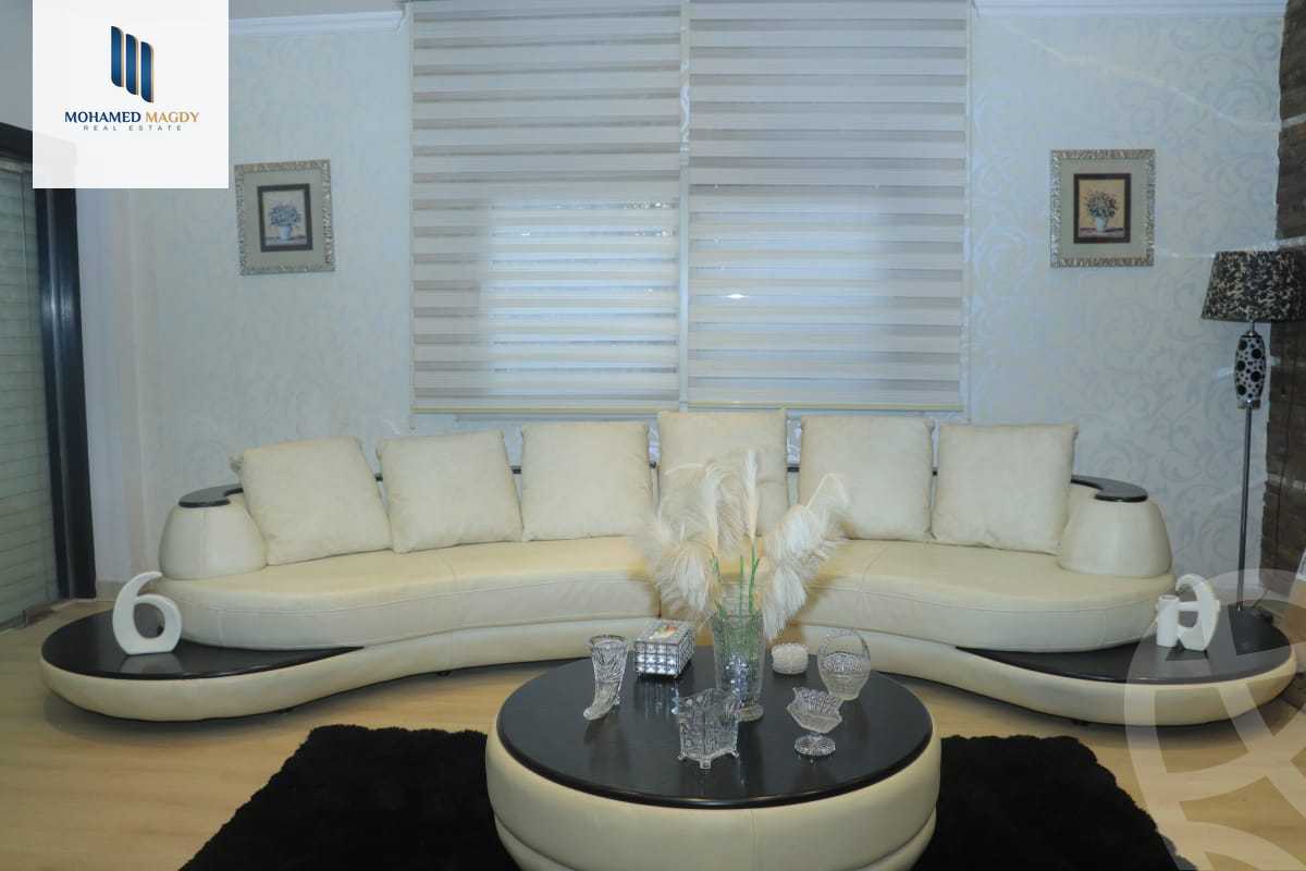 https://aqarmap.com.eg/en/listing/6228576-for-sale-cairo-el-sheikh-zayed-city-compounds-continental-gardens