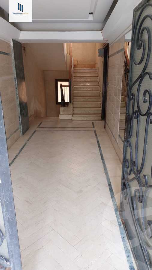 https://aqarmap.com.eg/ar/listing/6234040-for-sale-cairo-6th-of-october-featured-neighborhood-first-touristic-village-el-shaheed-mohammed-abdul-latif-alshimi-st